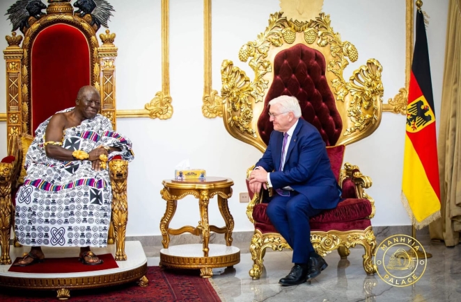 President Frank-Walter Steinmeier (right) in a hearty  chat with Otumfuo Osei Tutu II during his visit to the  Manhyia Palace in Kumasi. Picture: EMMANUEL BAAH