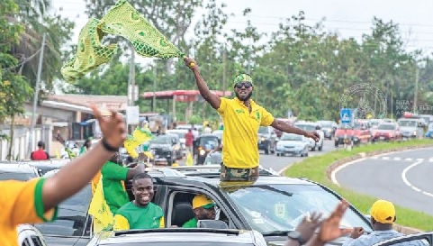 Old Mawuli students enroute to Ho in a convoy 
