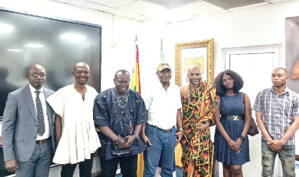 • Agbogbomefia Togbe Afede XIV (middle), one of the prominent traditional leaders backing the 2025 Tour du Ghana, with members of the Ghana Cycling Federation