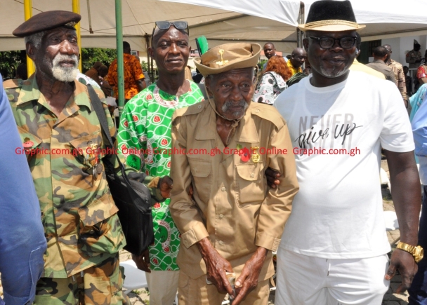  Emmanuel Darkey (2nd from right), 103-year-old World War II veteran, arriving at the parade ground