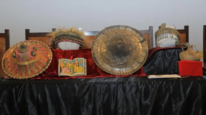 The collection includes crowns, shields and paintings all considered culturally and historically significant