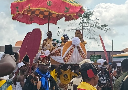 Okatakyi Amanfi arriving at the durbar grounds  