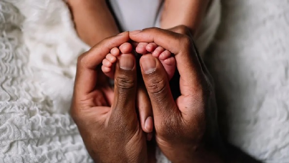 The current law grants mothers four months of leave and fathers 10 days The current law grants mothers four months of leave and fathers 10 days