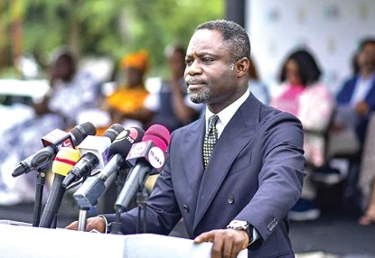 Kwabena Mintah Akandoh —  Minister of Health