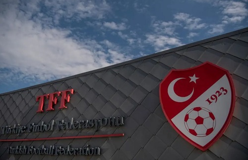 Hundreds of Turkish football referees found with betting accounts