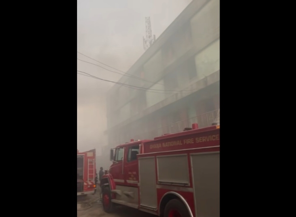 One injured as GNFS contains Kantamanto fire in Accra One injured as GNFS contains Kantamanto fire in Accra