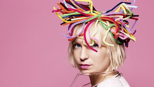 Sia's ex demands $250,000 per month in spousal support