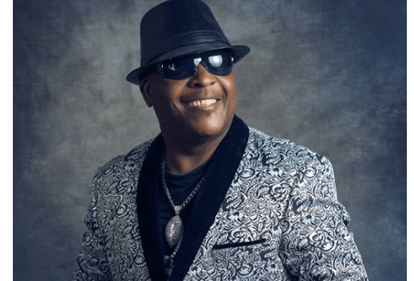 Naija Juju musician claims he has more classics than Michael Jackson Naija Juju musician claims he has more classics than Michael Jackson