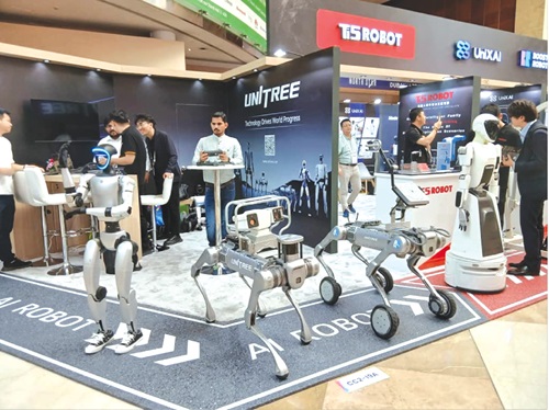 The humanoid robots on display at the UNiTree exhibition stand The humanoid robots on display at the UNiTree exhibition stand