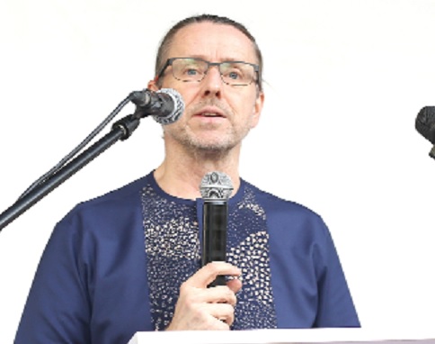 Dr Dirk Amann (inset), Country Director, GIZ Ghana, giving his welcome remarks at the GIZ 50th anniversary, Arts & Photo exhibition.  Picture: BENEDICT OBUOBI Dr Dirk Amann (inset), Country Director, GIZ Ghana, giving his welcome remarks at the GIZ 50th anniversary, Arts & Photo exhibition.  Picture: BENEDICT OBUOBI