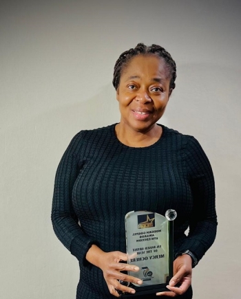 Mercy Ochere wins MOGA UK based Artiste of Year award