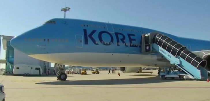1 of 6 | A South Korean charter plane left for the U.S. on Wednesday to bring back Korean workers detained in an immigration raid in Georgia. 1 of 6 | A South Korean charter plane left for the U.S. on Wednesday to bring back Korean workers detained in an immigration raid in Georgia.