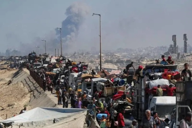 At least 40 fuel tankers burned in al Qaeda-linked attack in Mali, sources say