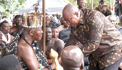 President John Dramani Mahama (right), exchanging pleasantries with Otumfuo Osei Tutu II, the Asantehene, during the burial service of the late Asantehemaa, Nana Konadu Yiadom III, at the Manhyia Palace in Kumasi. Picture: EMMANUEL BAAH
