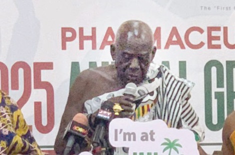 Osabarimba Kwesi Atta II (right), Oguaamanhen, addressing the conference