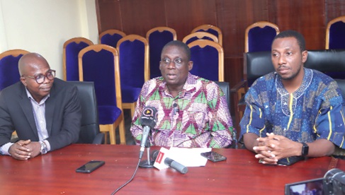 Dr Emmanuel Allegye-Cudjoe (middle), Chief Veterinary Officer, Veterinary Services Department, explaining a point. He is flanked by Dr Emmanuel Pecku (right), Municipal Veterinary Officer, Tema, and Emmanuel Eshun, Head of General Services, Veterinary Services Department. Picture: ELVIS NII NOI DOWUONA 