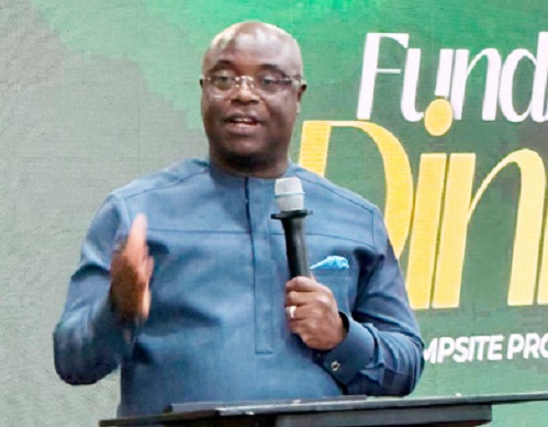 Eric Seddy Kutortse, Executive Chairman, First Sky Group, speaking at the SU Ghana Fundraising Dinner in Accra