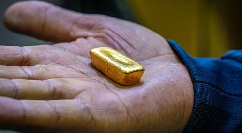 Gold hits record high above $3,900 per ounce