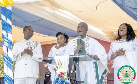 Ahmed Ibrahim (2nd from right), Minister of Local Government, Chieftaincy and Religious Affairs, speaking at the service