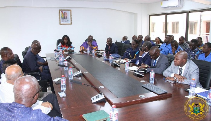 Mrs Elizabeth Ofosu-adjare (middle), Minister of Trade, Agribusiness and Industry addressing the participants