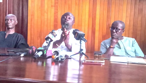 Richard Ofori-Agyeman Boadi (middle), Chief Executive, KMA, addressing the media