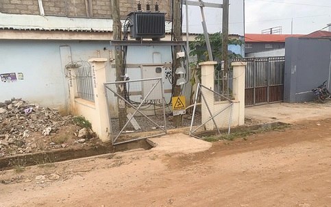An ECG transformer with broken metal gates
