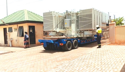 The new 30 MegaVolt-Ampere capacity transformer being offloaded