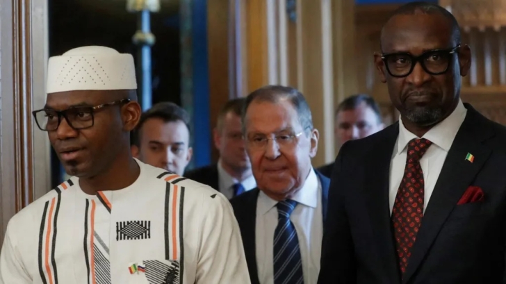 Camara (L), pictured with the Russian and Malian foreign ministers, is said to have died in a suicide truck bombing