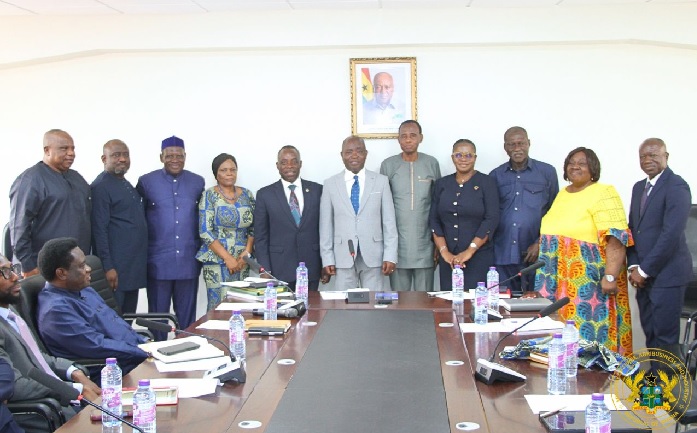 Mr Sampson Ahi (6th from right) with members of the Civil Service Council after the meeting