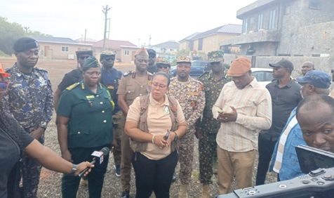 Linda Ocloo (middle), the Greater Accra Regional Minister, addressing journalists after the exercise