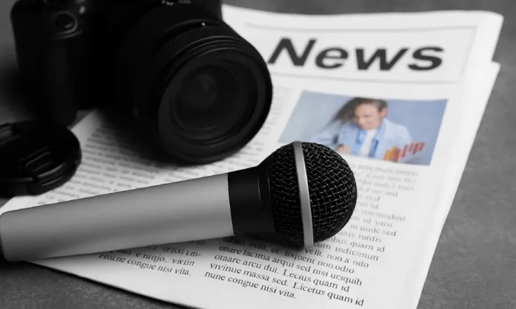 Politics, journalism collaboration vital for development — Minister