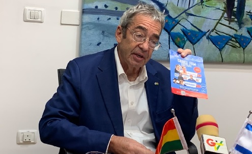 Roey Gilad, the sraeli Ambassador to Ghana, Liberia and Sierra Leone addressing the press