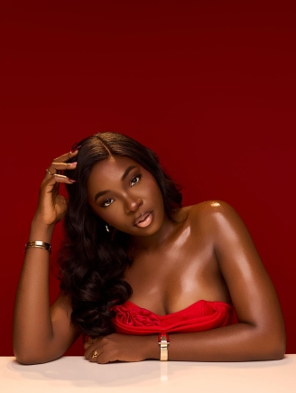 Aspiring Nigerian singer dies after being bitten by a snake