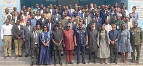  The participants and resource persons after the event