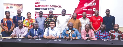 Kofi Nsiah-Poku (middle), President, AGI, with some national council members of the association after its national retreat. With him are Mukesh Thakwani (3rd from left), Vice President, and other officials of AGI