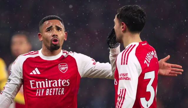 Pressure mounts as Arsenal blow two-goal lead to draw at Wolves