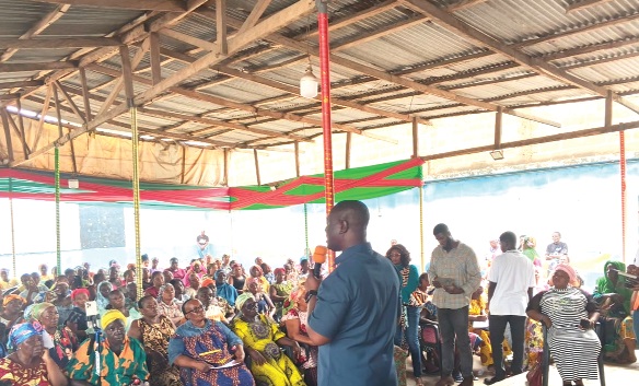 Mr Freeman Tsekpo, MCE for Ashaiman, addressing the traders