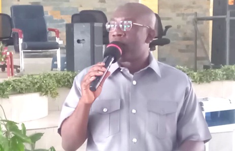 A section of the cocoa farmers. INSET:  Kojo Oppong Nkrumah, Member of Parliament for Ofoase Ayirebi Constituency, speaking at the forum