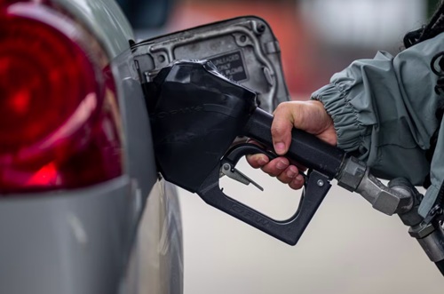 What to expect from oil and gas prices as strikes on Iran continue