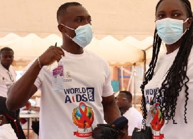 Dr Nana Esi Woode (right)