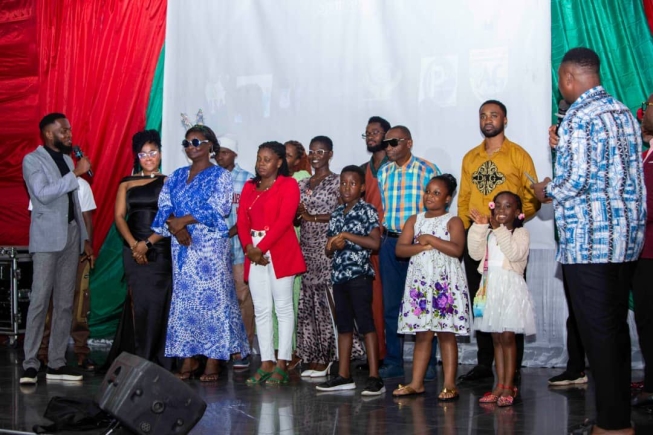 Days in Asylum shakes Ho 