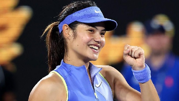 Emma Raducanu cruises through at Australian Open