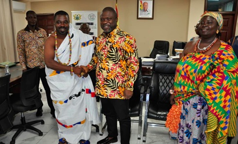James Gunu (middle), Volta Regional Minister, exchanging pleasantries with Togbega Sei II, while Mamaga Totoo (right), Paramount Queen of Etordome, looks on
