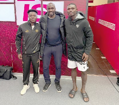 Coach Otto Addo (middle) with Edmund Baidoo and Jonas Adjei Adjetey (right)