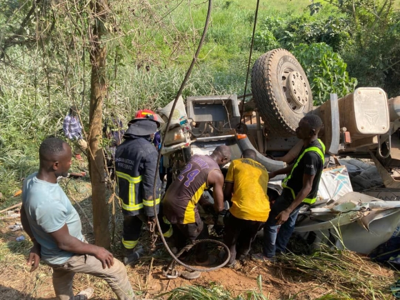 One dead, two injured in cement truck accident on Accra-Kumasi highway
