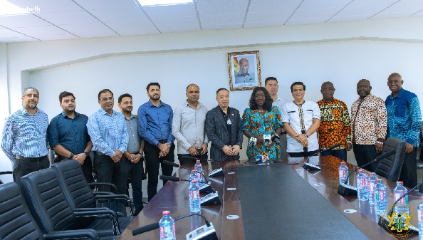 Elizabeth Ofosu-Agyare, Minister of Trade, Agribusiness and Industry with members of the Steel Manufacturers Association of Ghana after the meeting
