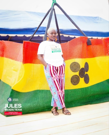 Meet the Guinness World Records largest bead sculpture makers, Juliana Gharbin and her team from Jules Beads