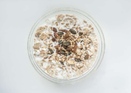Two days of oatmeal can reduce cholesterol level