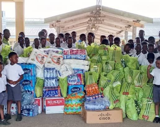 Learners of UHAS Basic School show love to children at Ho Teaching Hospital