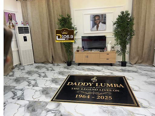 (PICTURES)Daddy Lumba’s family marks first anniversary, tomb unveiled